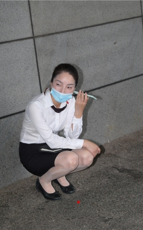 女销售(83P)