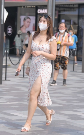丰腴碎花裙 [11P]