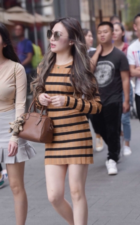 墨镜包臀裙美女 [20P]
