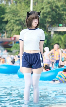 可爱的COS小美女3A8389[1.7G]