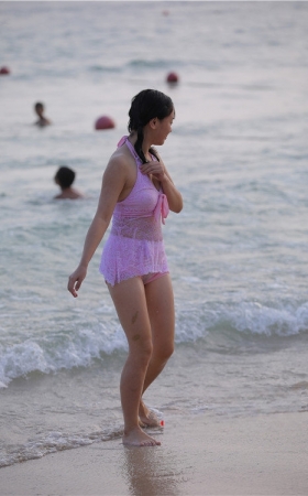 （套图）漂亮的肉丝美女(235P)