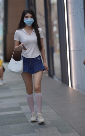 蓝色短裙小姐姐(74P)
