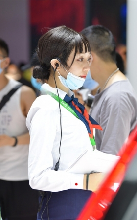 黑丝包臀裙美女(98P)