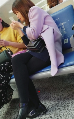 黑色丝袜妹子