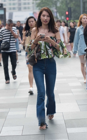 牛仔裤美女 [14P]