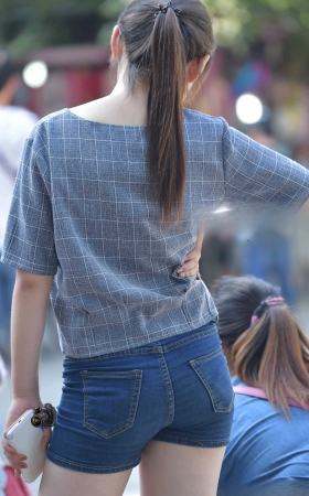 2016-04-01愚人节福利----五颜六色小短裤系列49张 [44P]