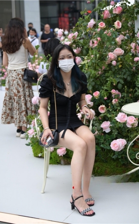 黑色包臀裙美女(93P)