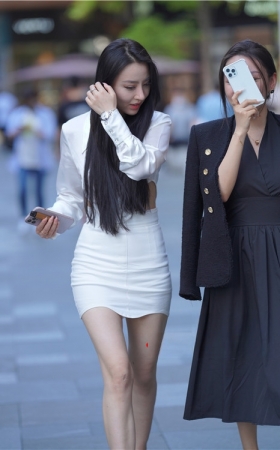 白色包臀裙美女【套图+视频】