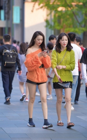 倆闺蜜，老规矩，选一个3A1356[535M]
