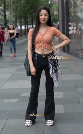 你们喜欢这样小姐姐吗 [11P]
