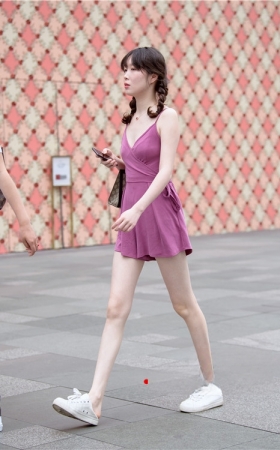 白皙长腿美女(12P)