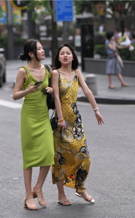 长裙美女(21P)