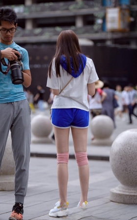 护膝美腿少女3A849[45.4M]