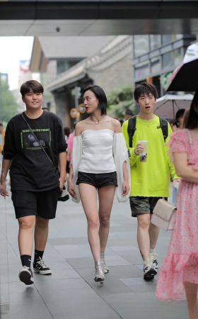 短发美女 映衬女性的优雅气质3A1336[226M]