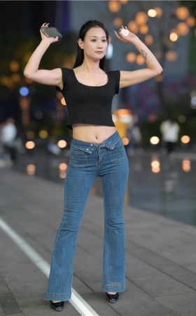 性感的牛仔裤美女(113P)