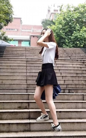 赵师妹的闪亮肉丝美腿原版无水印模拍视频3A005[6.5G]