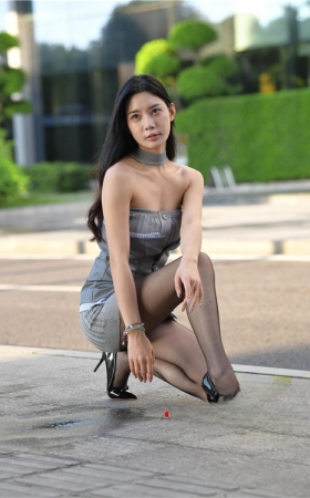 黑丝包屯美女(133P)
