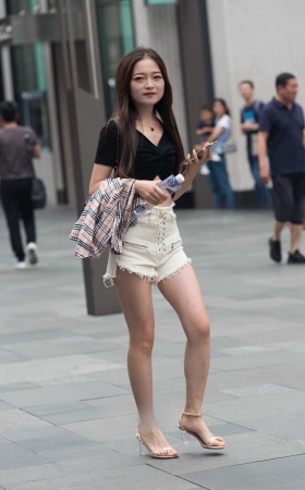 长腿高跟美女** [13P]