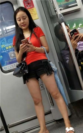 短靴牛仔好身材 [90P2V-1.30GB]