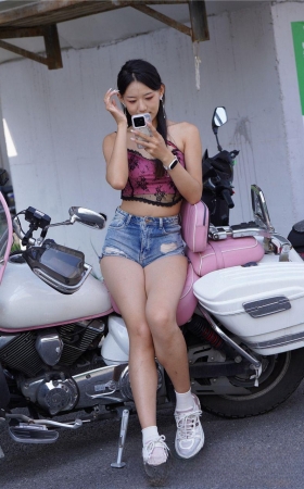 牛仔热裤美女MJ3376