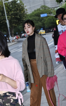 白白的小姐姐(22P)