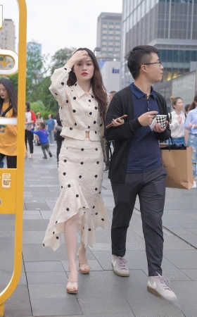 怡情的气质女朋友3A830[528M]