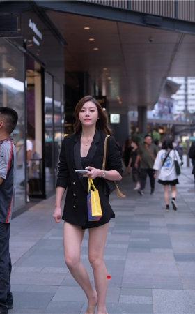 漂亮的气质美女(111P)