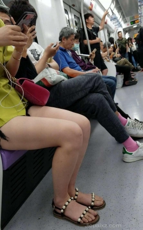 冰冰儿肉丝白裙街拍无水印原版套图3A001[235P-1.55G]