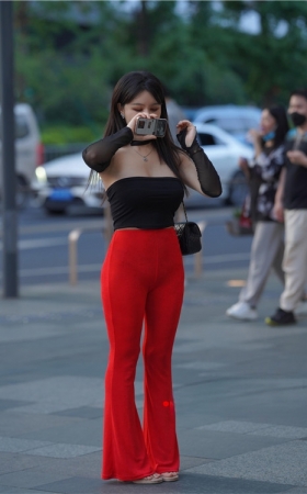 艳红紧身裤美女(138P)