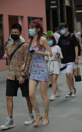 闲暇的女总裁3A1573[653M]