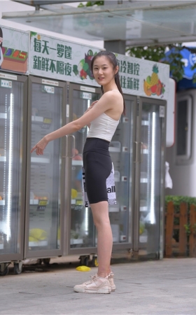 清秀的女孩【套图+视频】