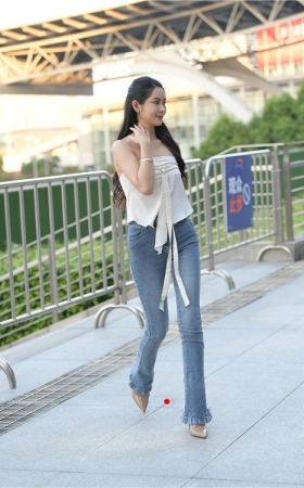 蓝牛美女(89P)