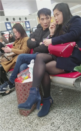 黑丝妹子