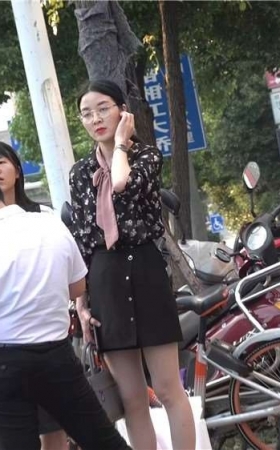 敬业的小姐姐 [144P-2.93GB] 