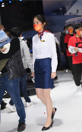 汽车女销售(26P)