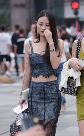 连体裙美女 [12P]