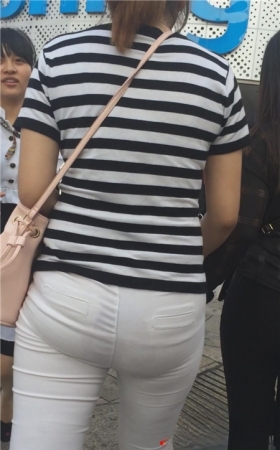 紧白美妇