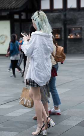 凉鞋长腿小姐姐 [13P]