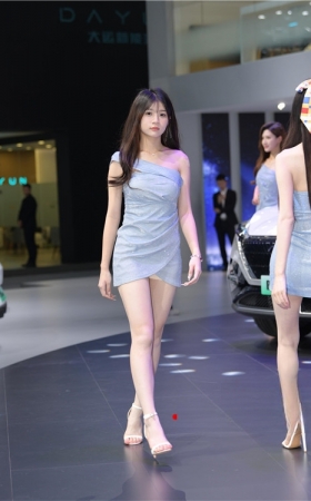 一群车模美女(116P)