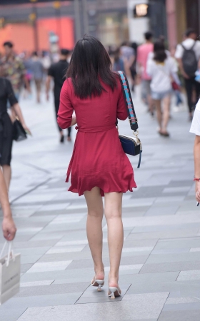 打电话的小姐姐 [12P]