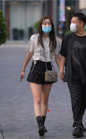黑色短裙小姐姐(98P)