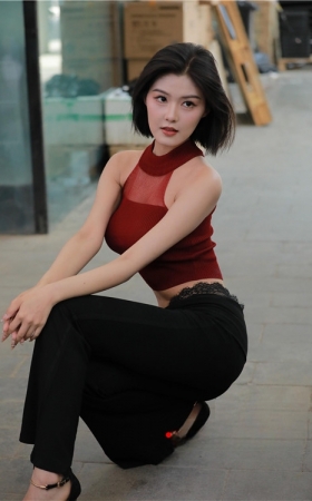 高跟黑紧裤美女(272P)