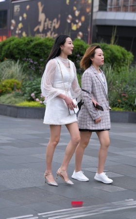 白裙凉鞋美腿3A3311[321M]