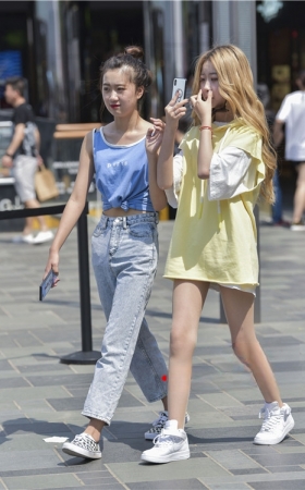 两个漂亮小妹(23P)