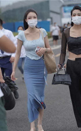 包臀裙美女(131P)