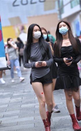 两个漂亮的气质美女(54P)