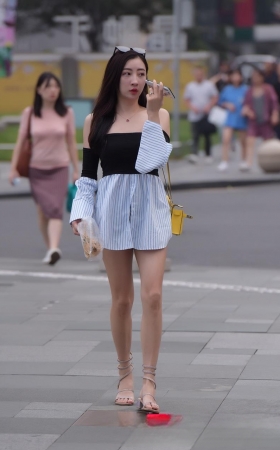 墨镜美女3A2785[538M]