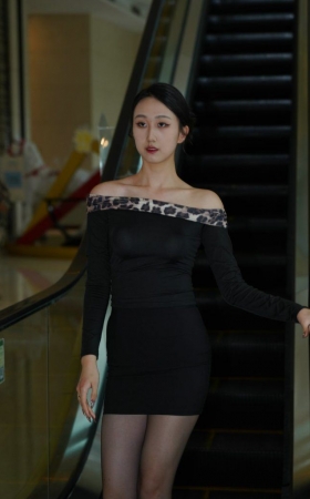 一字肩黑裙 [132P-1.79GB]
