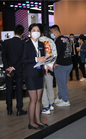 黑丝美女(26P)