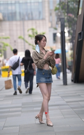 牛仔裙小姐姐(117P)